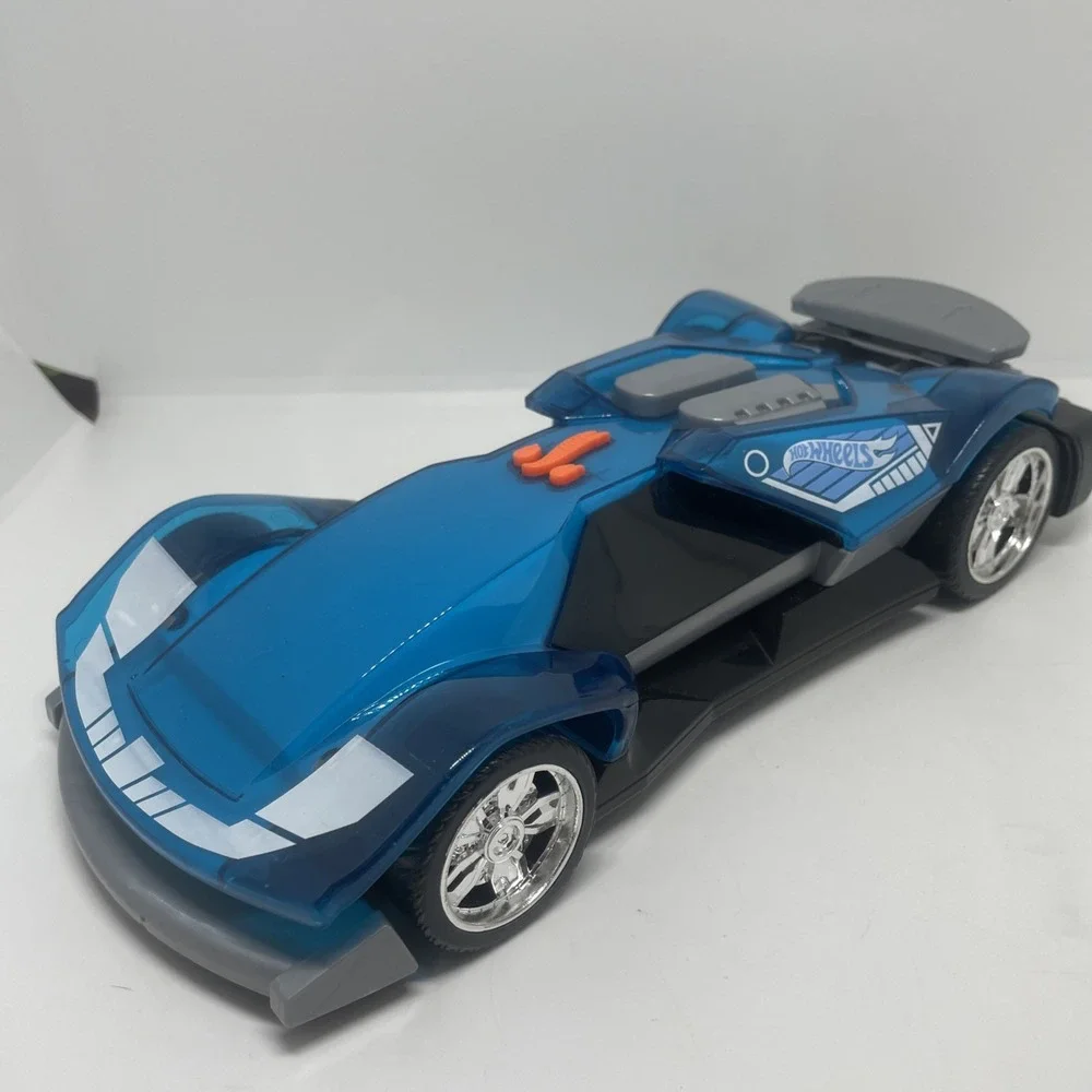 Hot Wheels Color Crashers Cyber Speeder Car  WORKING  Lights Sound‎ Moves  Fast